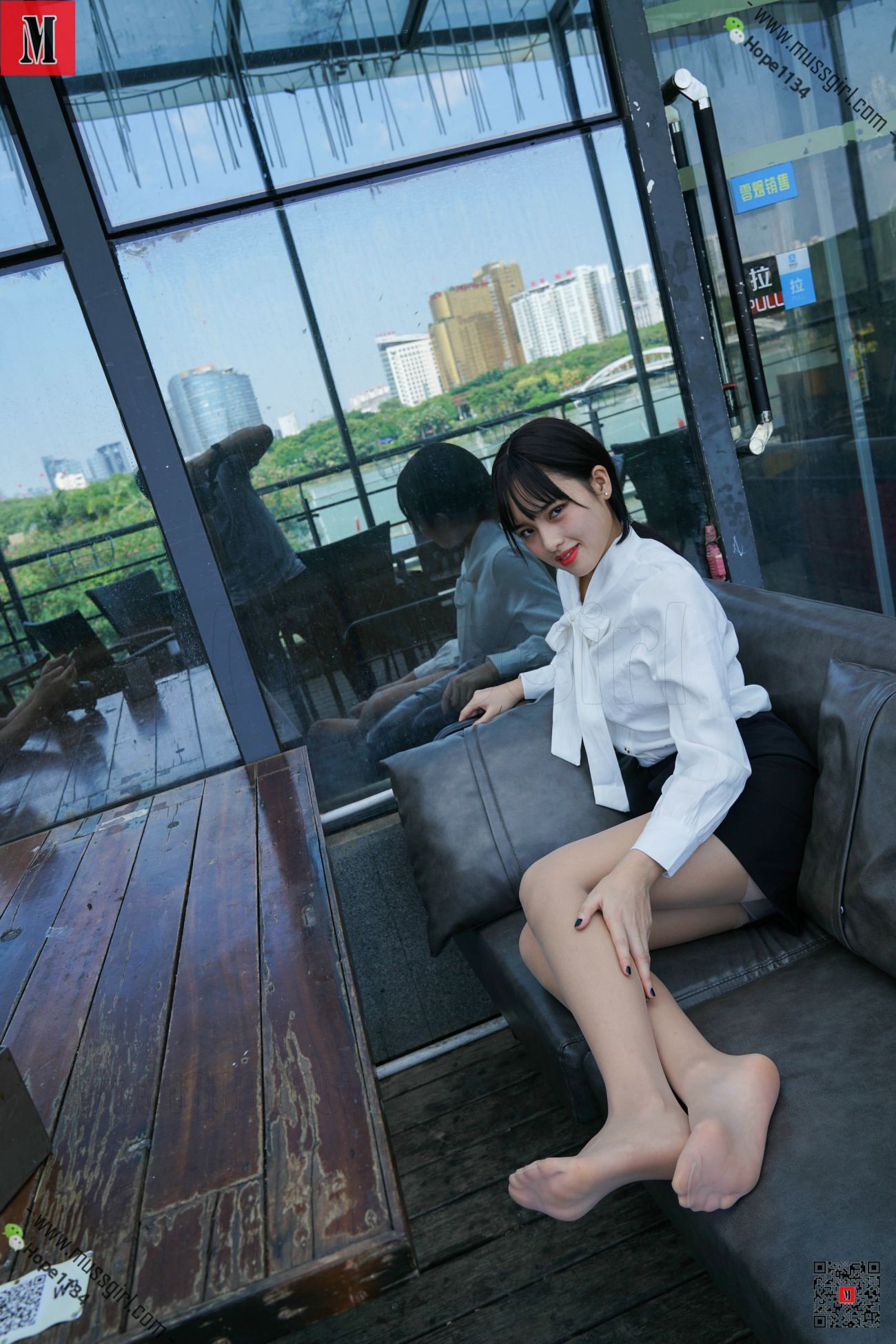 MussGirl慕丝女郎  NO.057 熙媛的脚和脸哪个更精致2